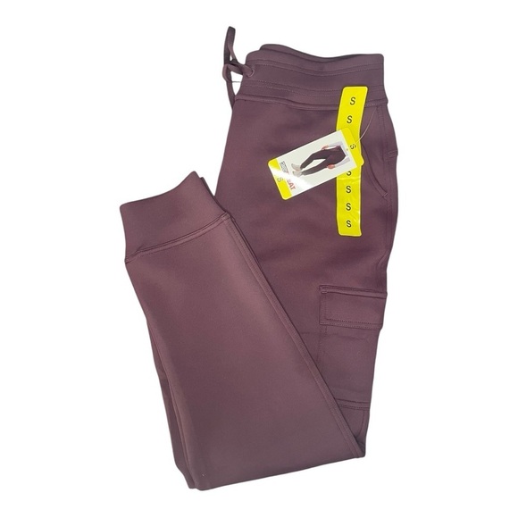 32 Degrees Women’s Cargo Jogger. Size: Small Color: is Dark Red burgundy. NWT - Picture 2 of 3
